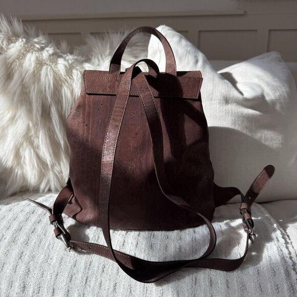 Corkor Backpack Bag Chocolate Brown Cork Vegan Sustainable Made in Portugal - Picture 10 of 14
